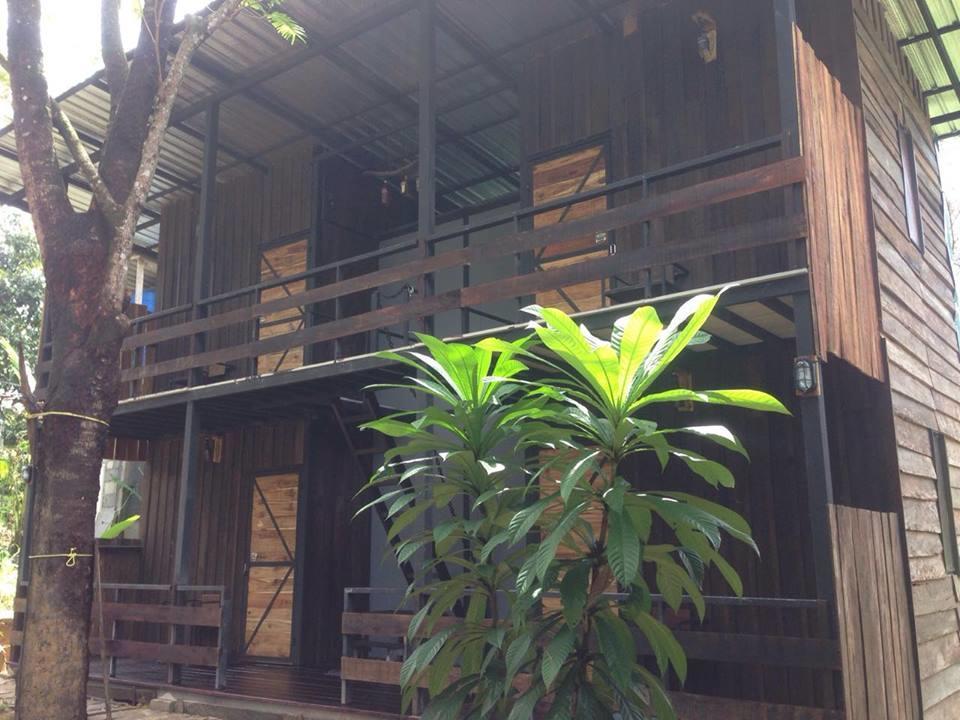 The Shadow House & Bar Hotel Koh Phayam Exterior foto