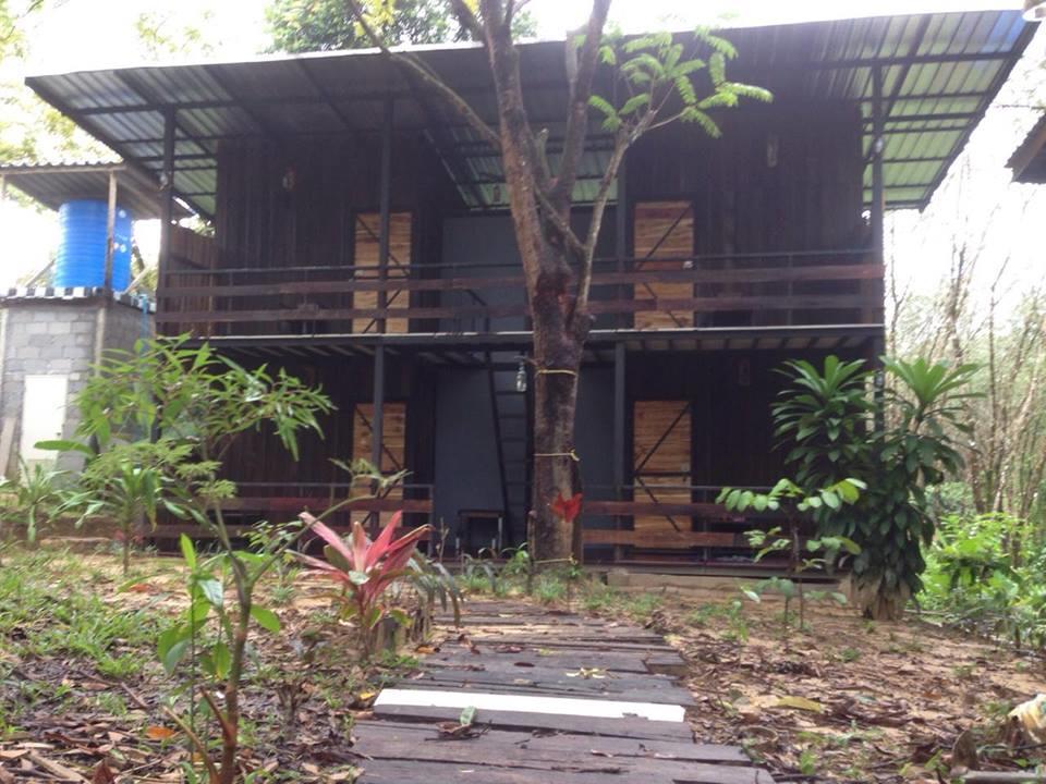 The Shadow House & Bar Hotel Koh Phayam Exterior foto